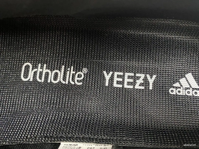 ADIDAS H68031 400 YEEZY 0821